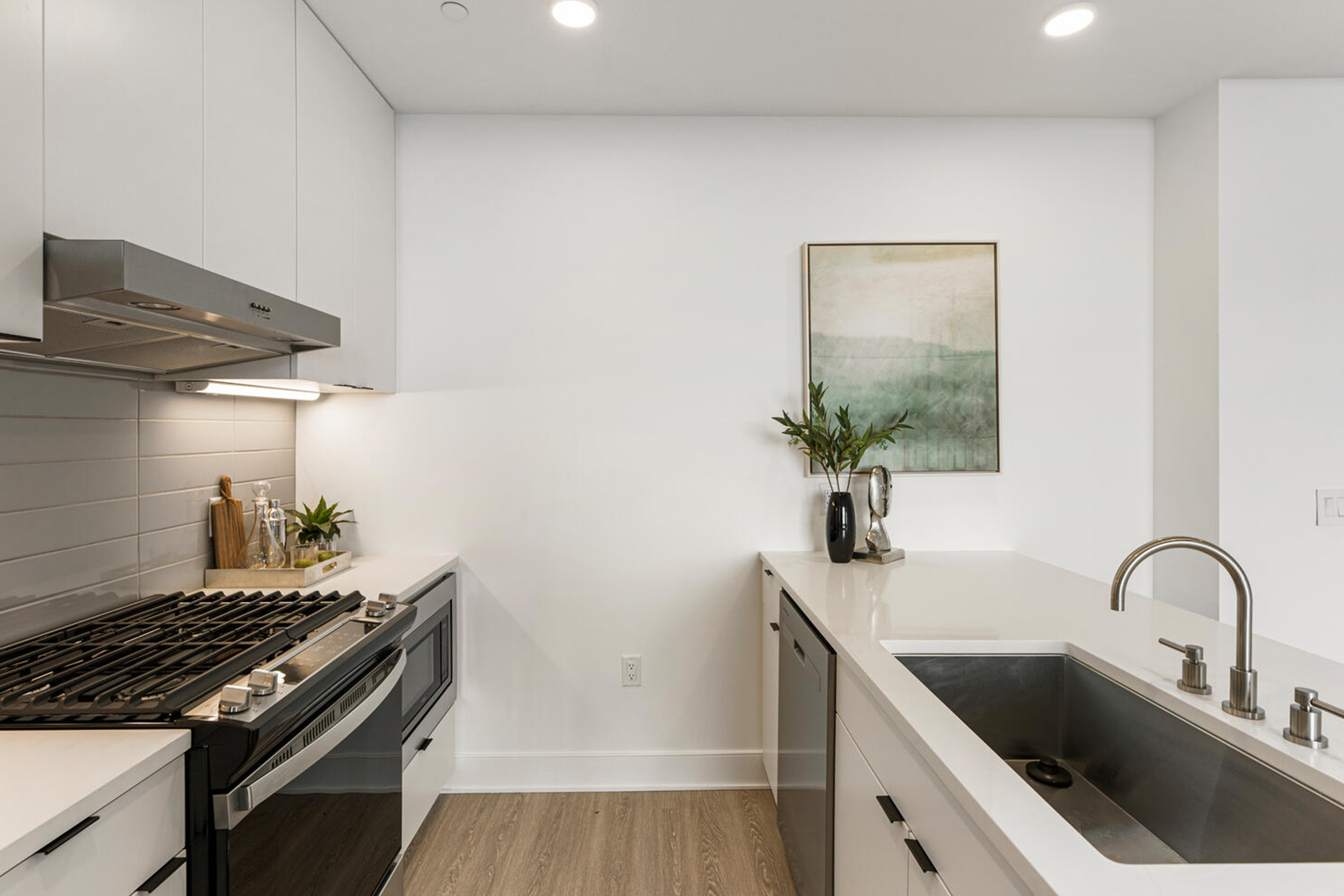 Kitchen 906
