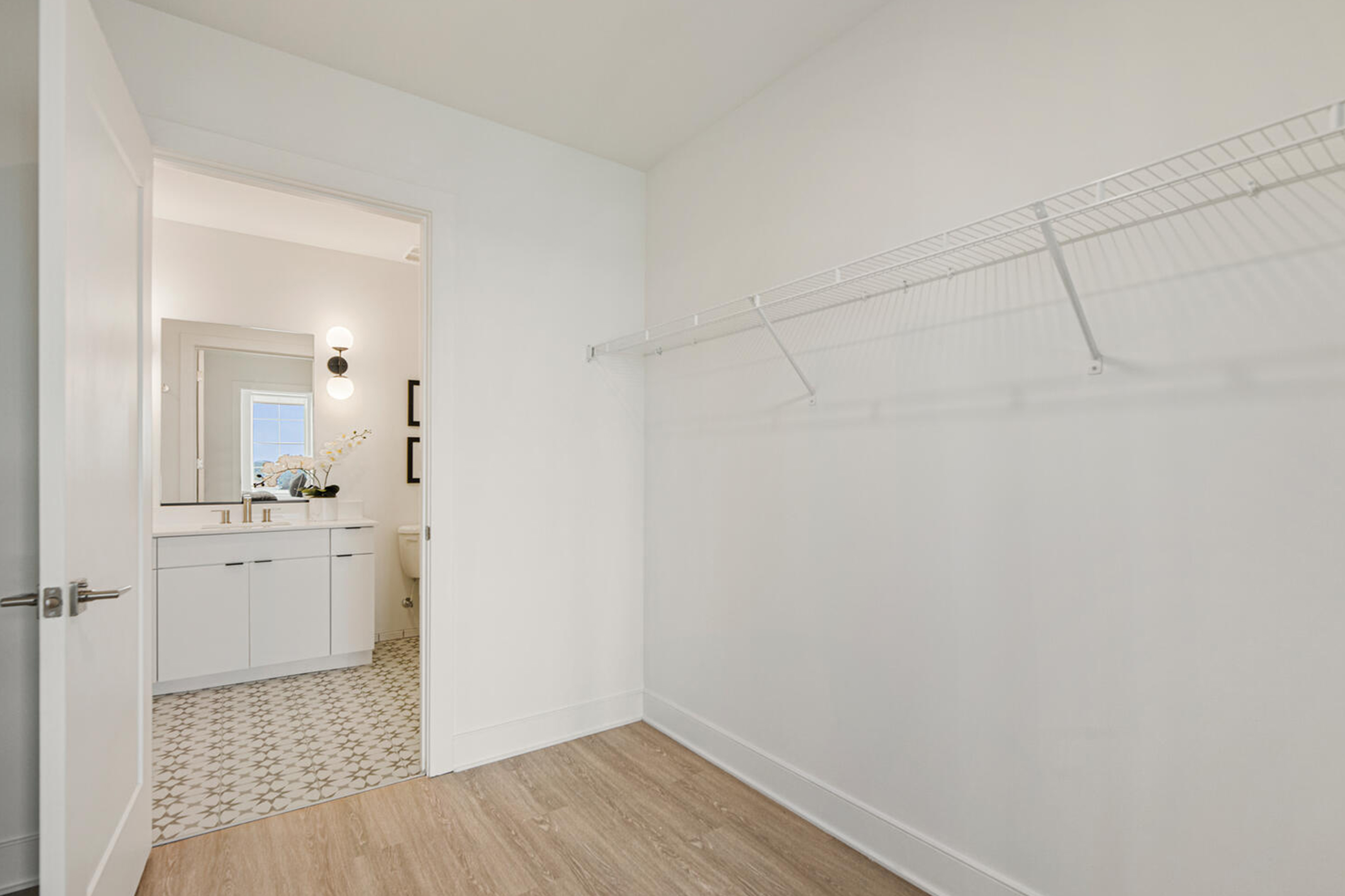 Walk In Closet